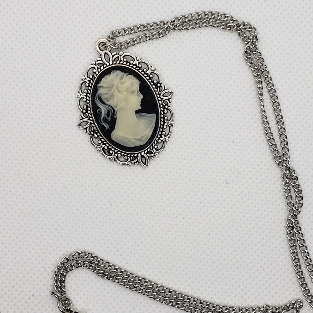 Woman Cameo